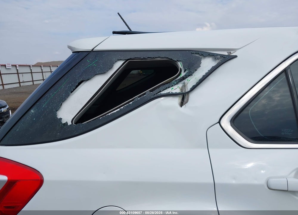 2016 CHEVROLET EQUINOX VIN: 2GNFLEEK1G6108998