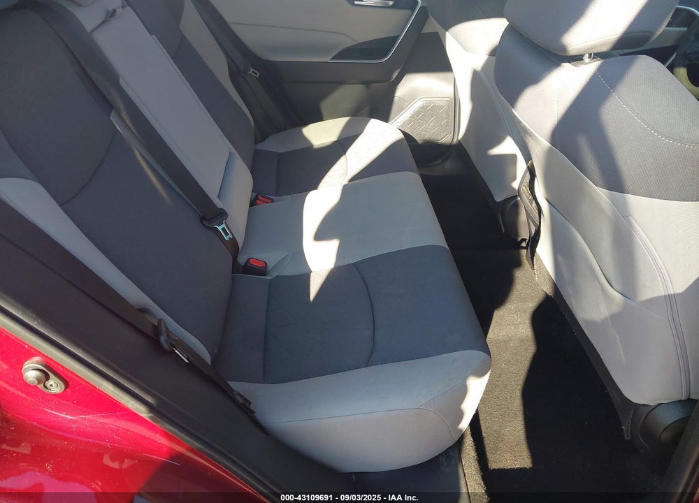 2019 TOYOTA RAV4 VIN: JTMW1RFV4KD501757