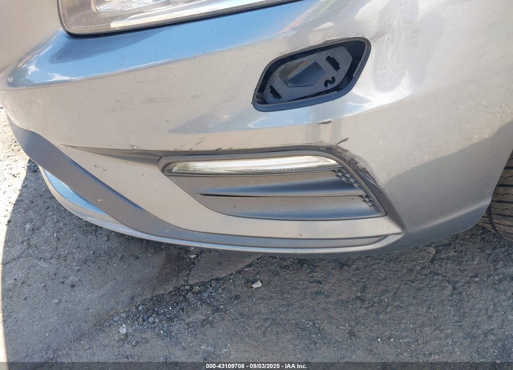 2017 VOLVO S60 VIN: YV126MFLXH2428457