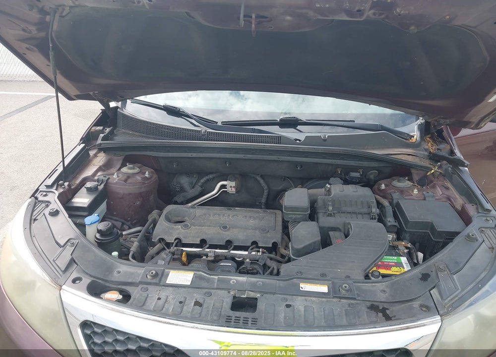 2011 KIA SORENTO LX VIN: 5XYKT3A19BG007695
