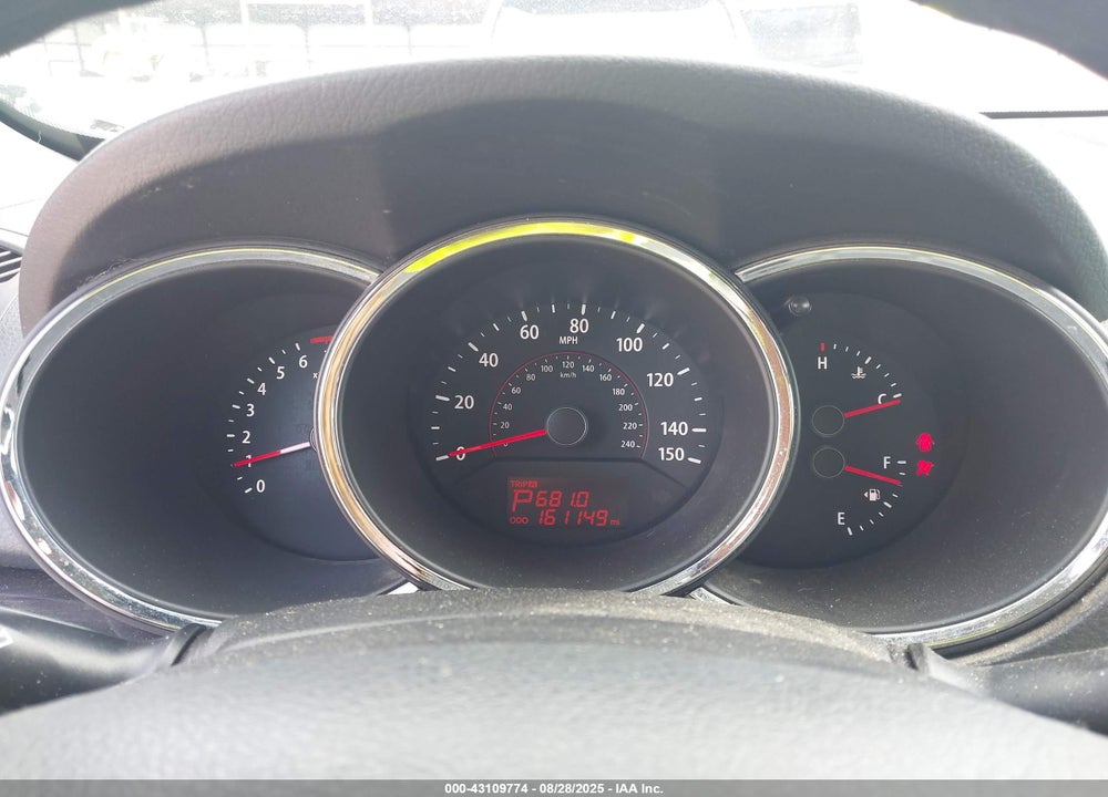 2011 KIA SORENTO LX VIN: 5XYKT3A19BG007695