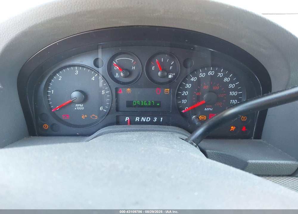 2005 FORD FREESTAR SES VIN: 2FMZA57615BA69275