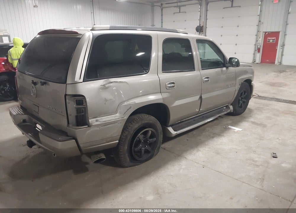 2002 CADILLAC ESCALADE STANDARD VIN: 1GYEK63N82R250010