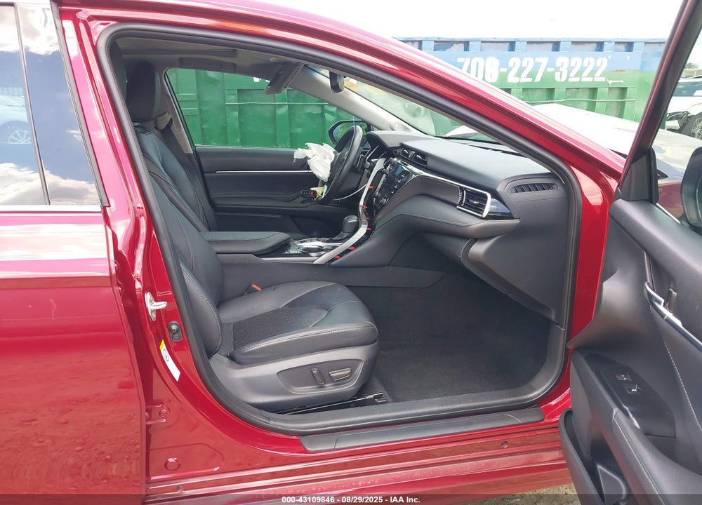 2018 TOYOTA CAMRY VIN: 4T1B61HKXJU533644