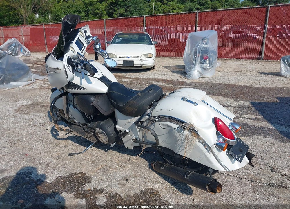 2017 INDIAN MOTORCYCLE CO. CHIEFTAIN VIN: 56KTCAAA5H3345157