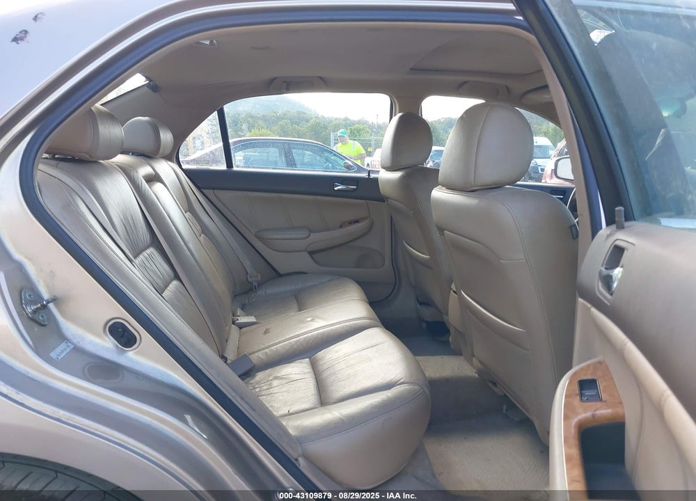 2004 HONDA ACCORD 2.4 EX VIN: 1HGCM56844A077306
