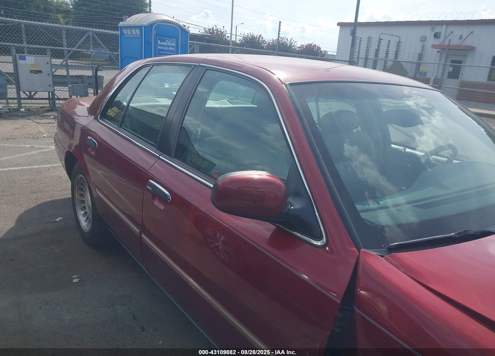 2002 MERCURY GRAND MARQUIS LS VIN: 2MEFM75W02X615915