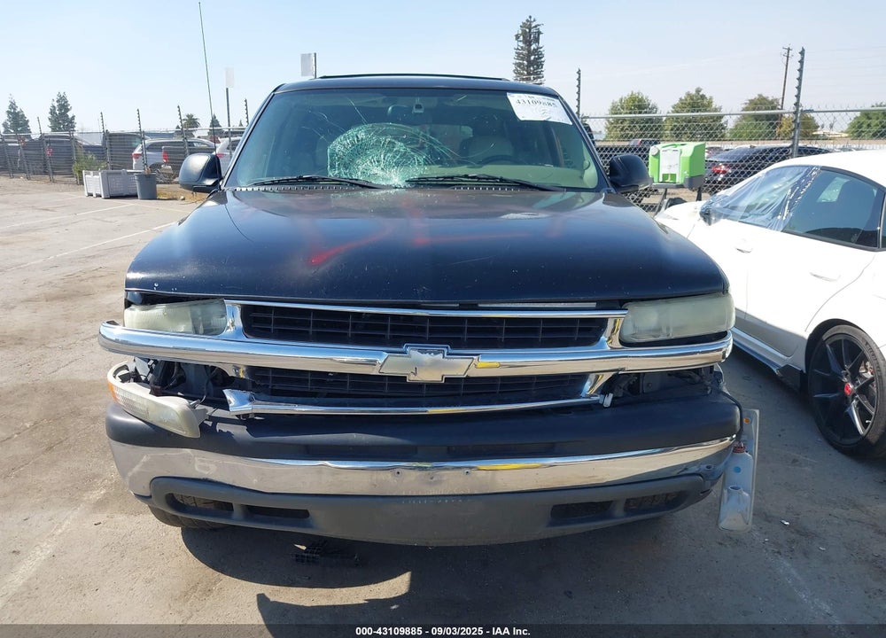 2004 CHEVROLET TAHOE LS VIN: 1GNEC13T04R140745