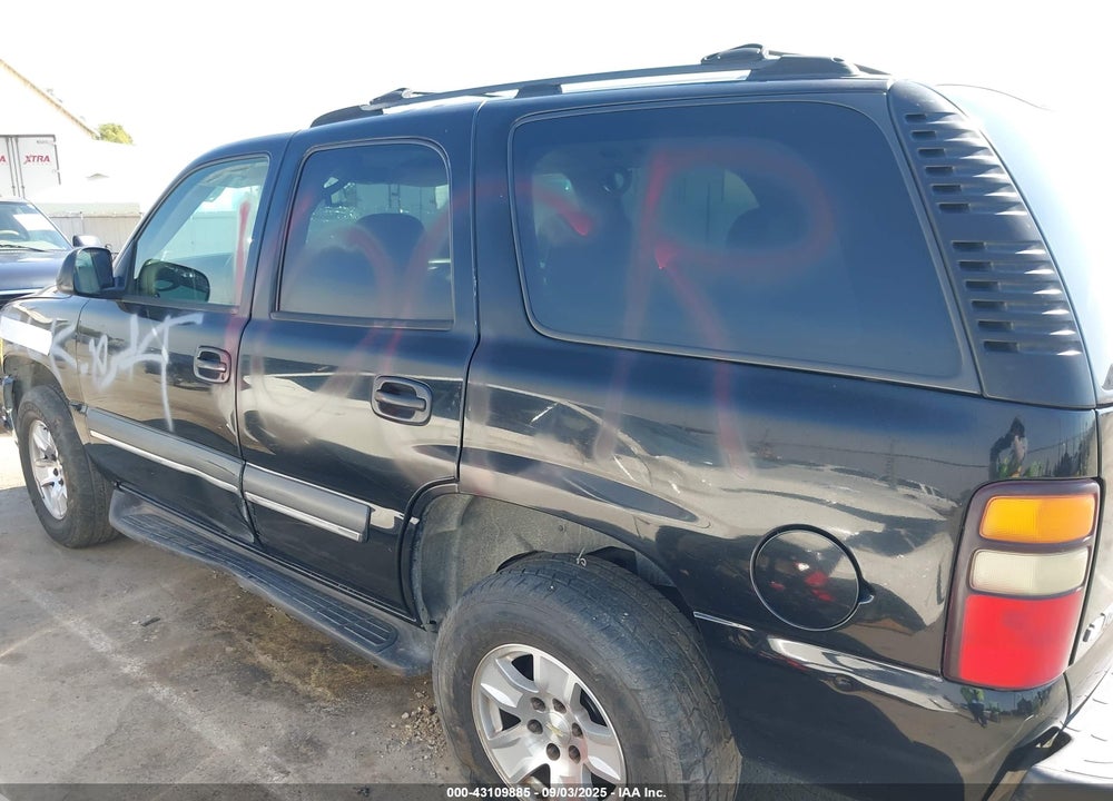 2004 CHEVROLET TAHOE LS VIN: 1GNEC13T04R140745