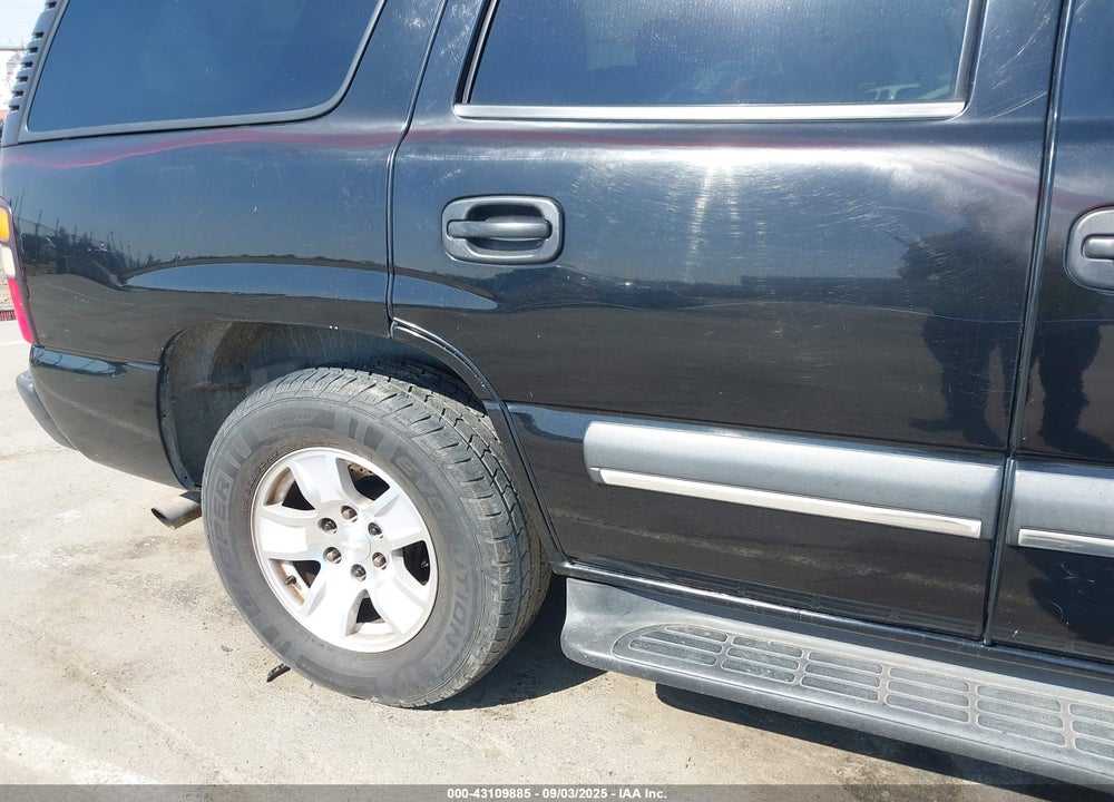 2004 CHEVROLET TAHOE LS VIN: 1GNEC13T04R140745