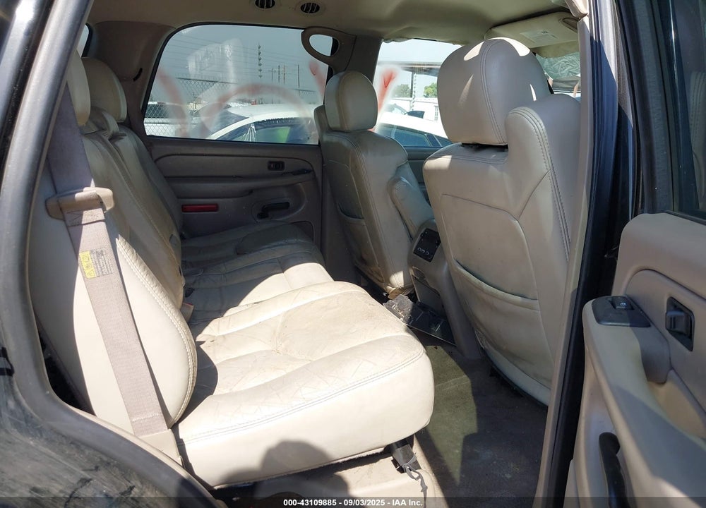 2004 CHEVROLET TAHOE LS VIN: 1GNEC13T04R140745