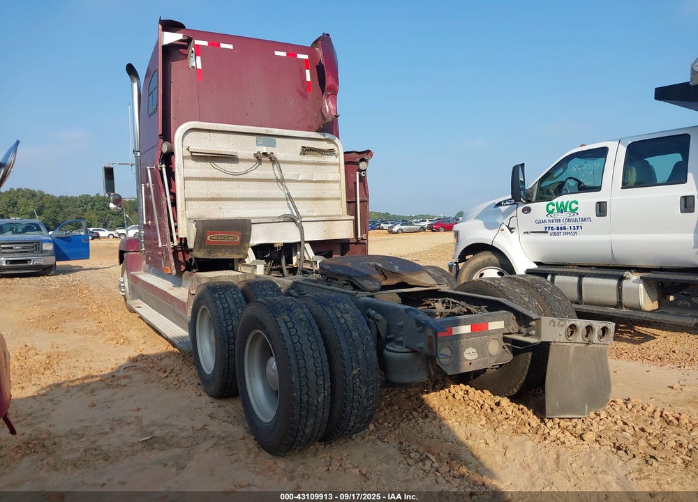 1998 FREIGHTLINER CONVENTIONAL FLD120 VIN: 2FUYDDYB3WA908291