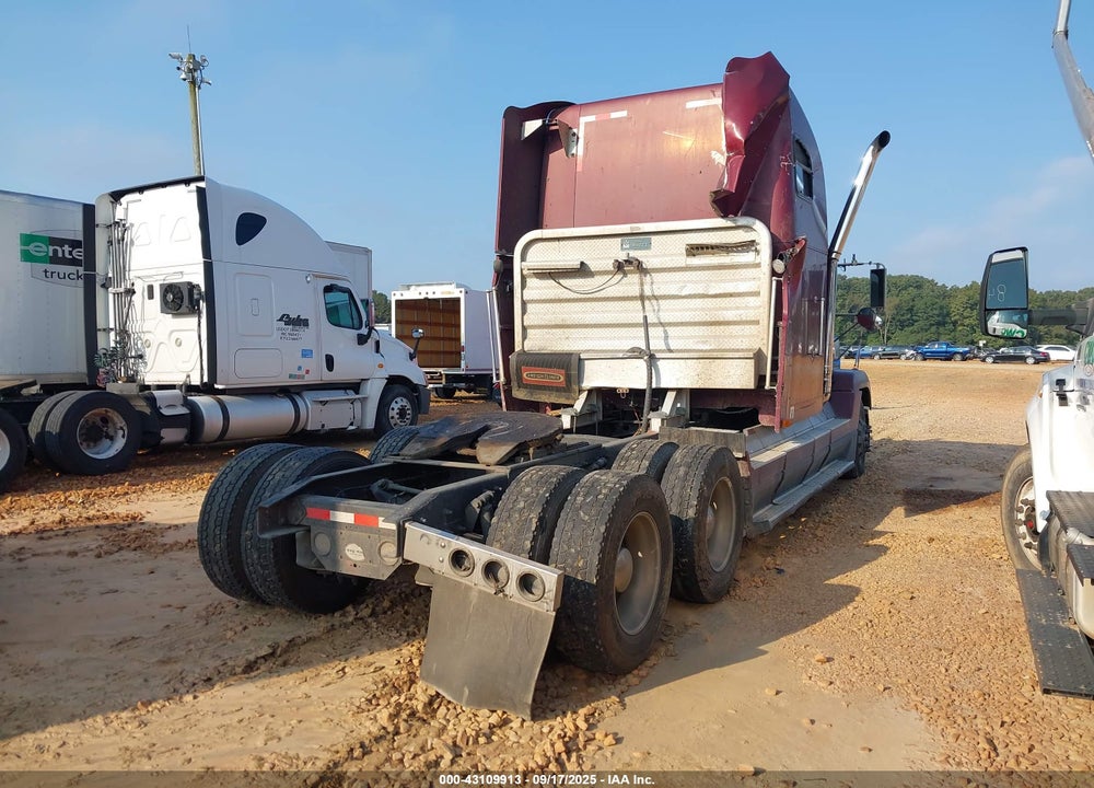 1998 FREIGHTLINER CONVENTIONAL FLD120 VIN: 2FUYDDYB3WA908291