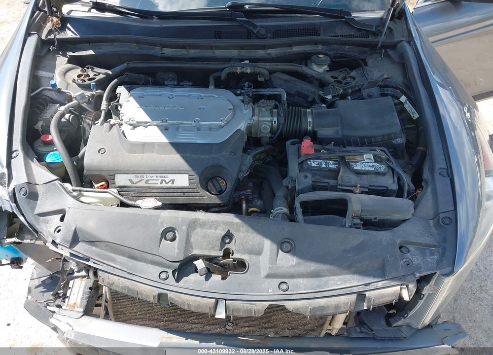 2011 HONDA ACCORD VIN: 1HGCP3F86BA019268