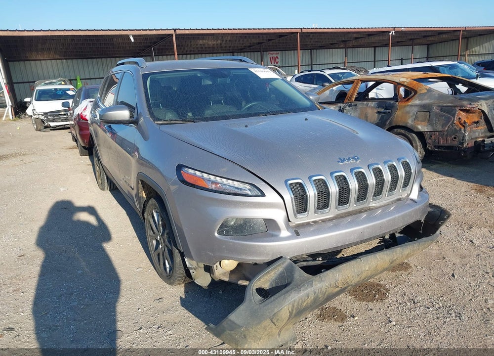 2018 JEEP CHEROKEE LATITUDE PLUS FWD VIN: 1C4PJLLXXJD573228