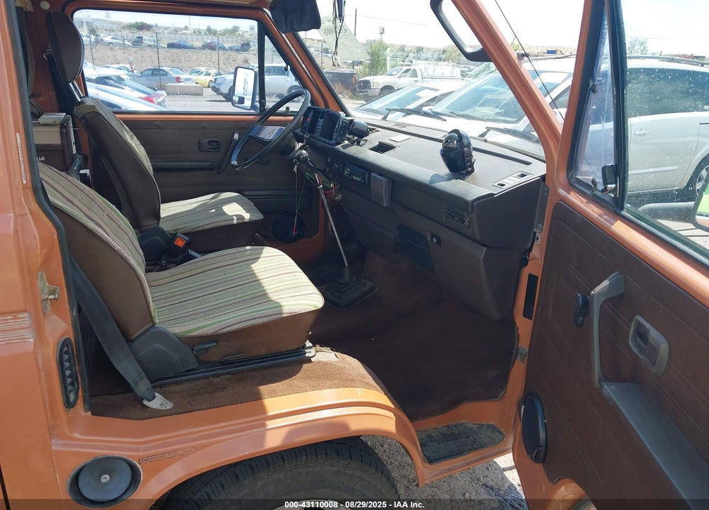 1982 VOLKSWAGEN VANAGON CAMPMOBILE VIN: WV2ZA0259CH054420