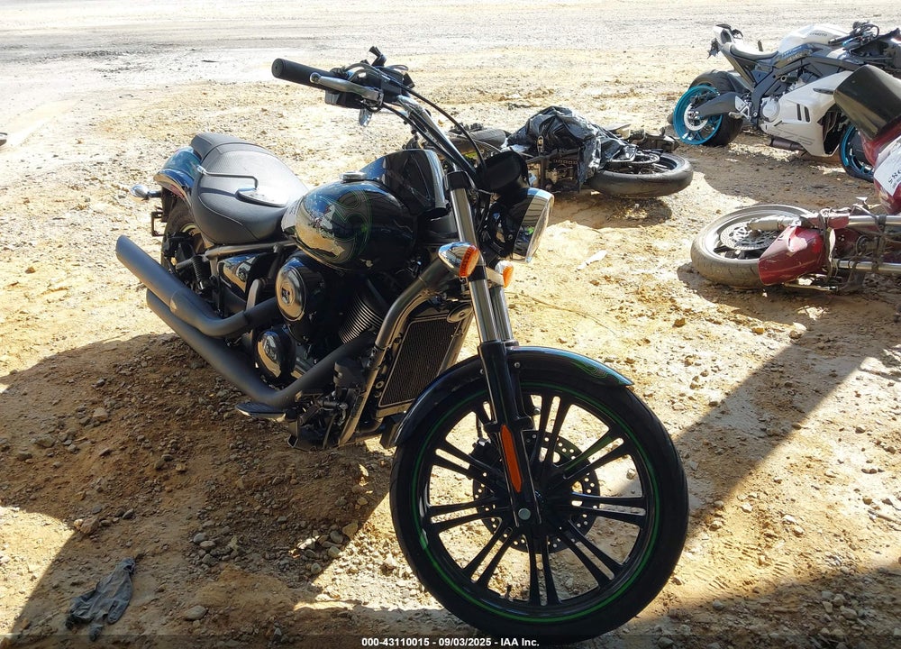2015 KAWASAKI VN900 C VIN: JKAVN2C10FA062793