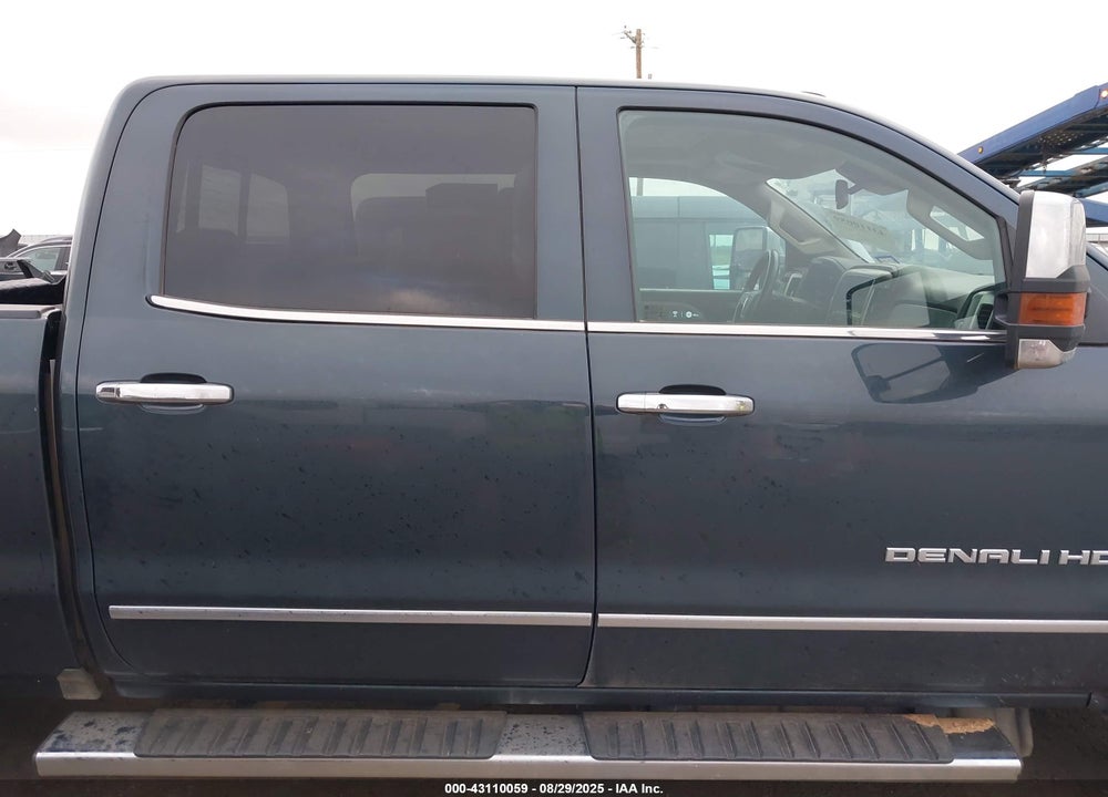 2018 GMC SIERRA 2500HD DENALI VIN: 1GT12UEY3JF288471