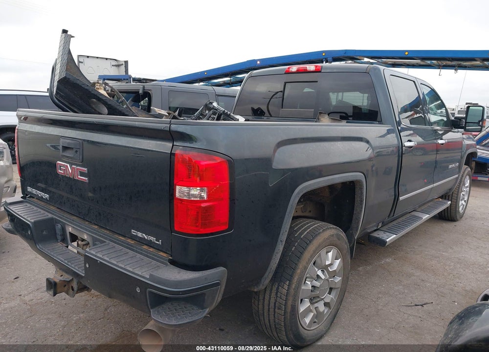 2018 GMC SIERRA 2500HD DENALI VIN: 1GT12UEY3JF288471