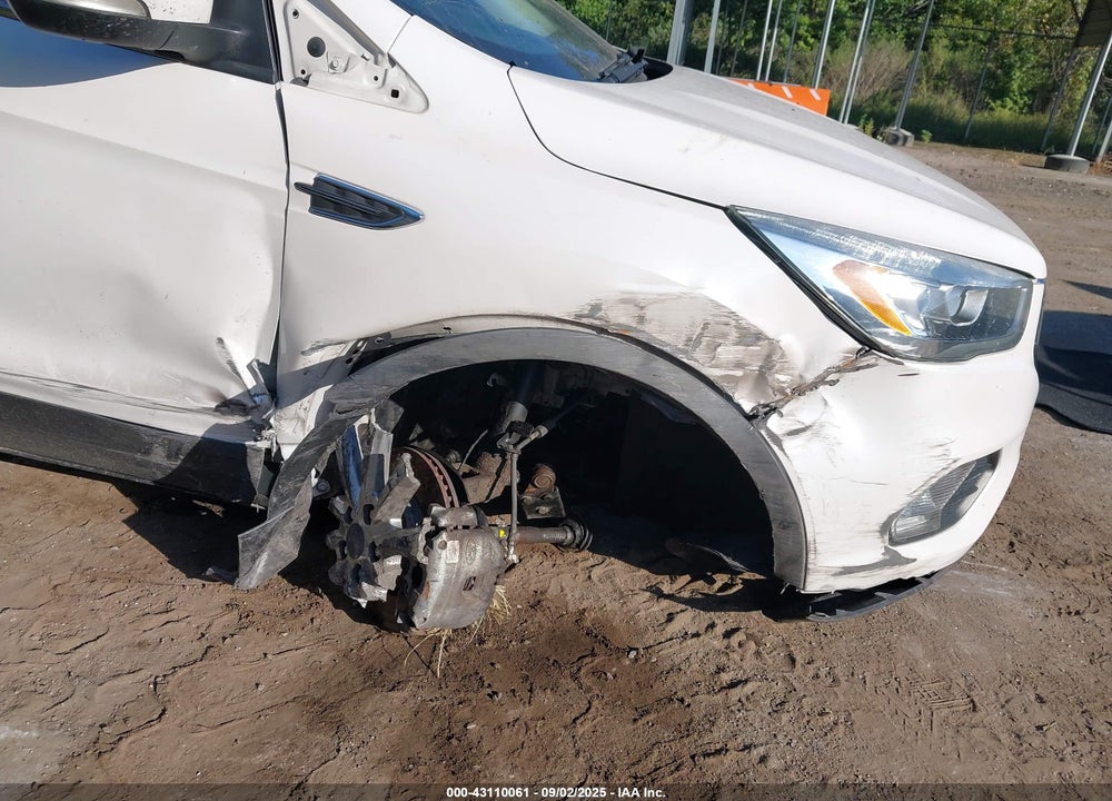 2017 FORD ESCAPE VIN: 1FMCU9J94HUB86337