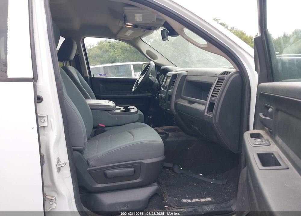 2013 RAM 2500 VIN: 3C6TR5CT2DG544742