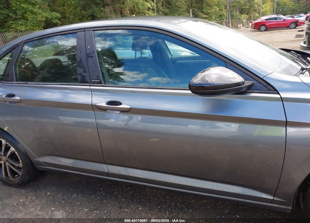 2024 VOLKSWAGEN JETTA VIN: 3VWBM7BU3RM010373