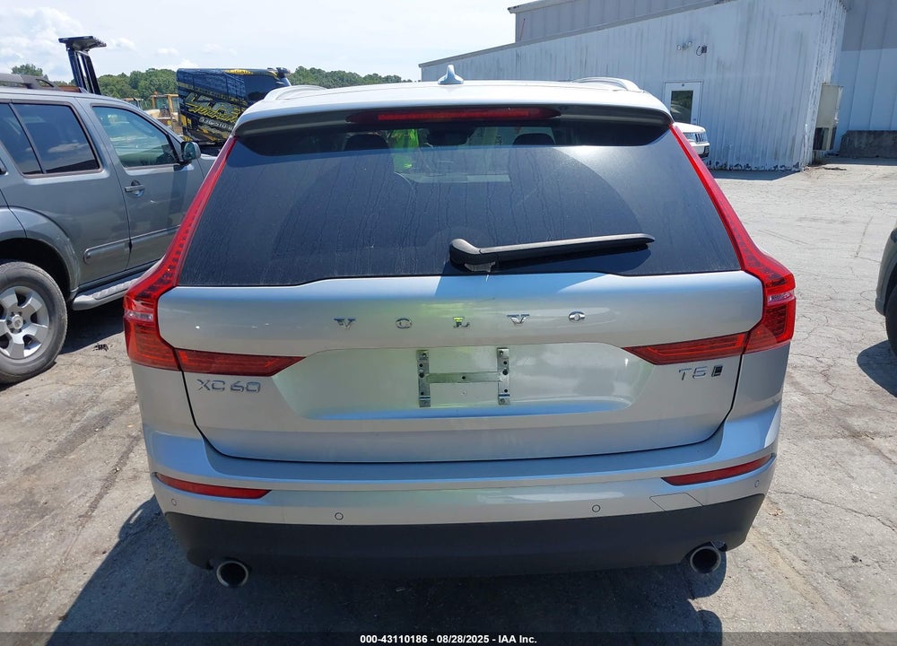 2021 VOLVO XC60 T5 MOMENTUM VIN: YV4102RK7M1864450