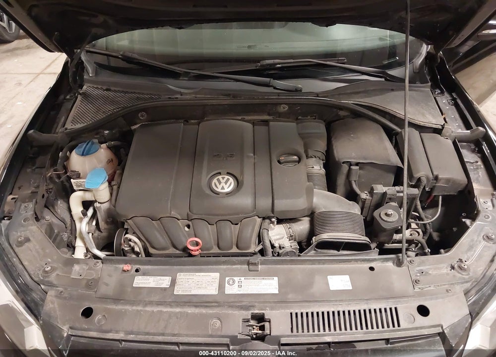 2012 VOLKSWAGEN PASSAT VIN: 1VWBH7A30CC051422