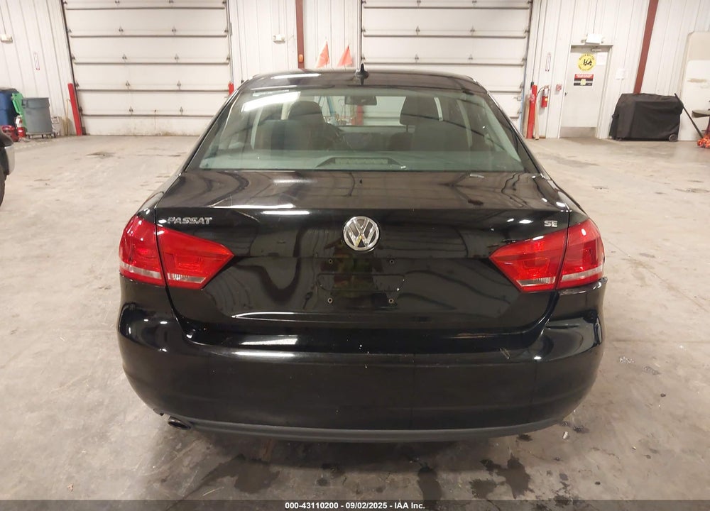 2012 VOLKSWAGEN PASSAT VIN: 1VWBH7A30CC051422