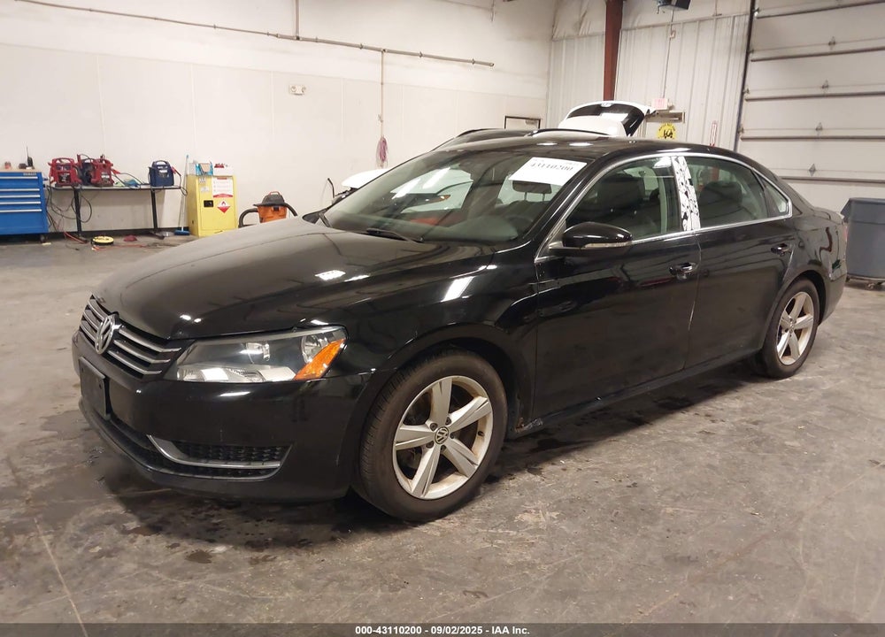 2012 VOLKSWAGEN PASSAT VIN: 1VWBH7A30CC051422