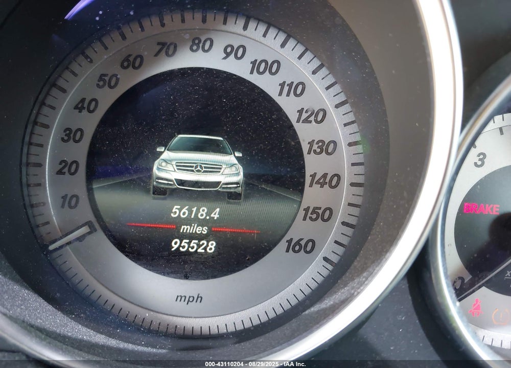 2014 MERCEDES-BENZ C CLASS VIN: WDDGF4HB5EG230857