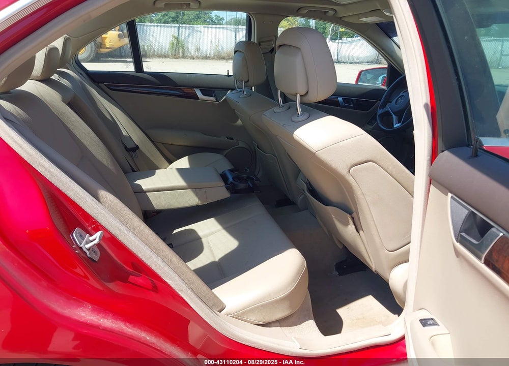 2014 MERCEDES-BENZ C CLASS VIN: WDDGF4HB5EG230857