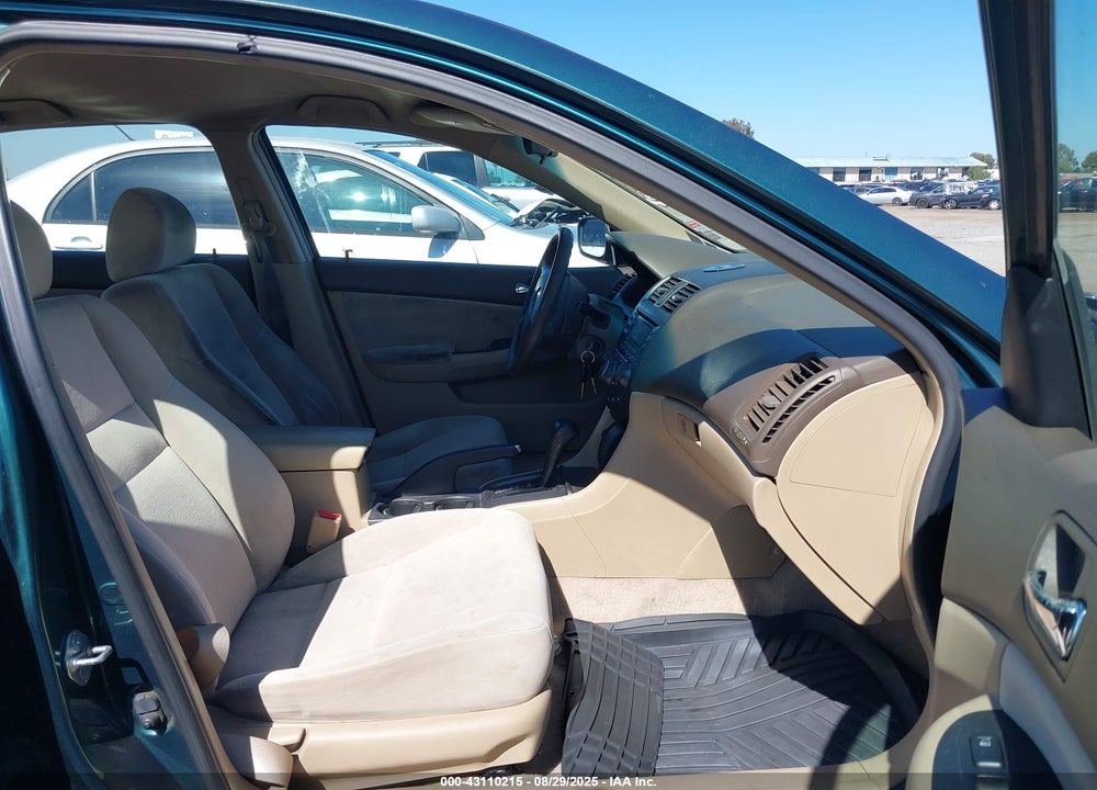 2003 HONDA ACCORD 2.4 LX VIN: JHMCM56333C070139