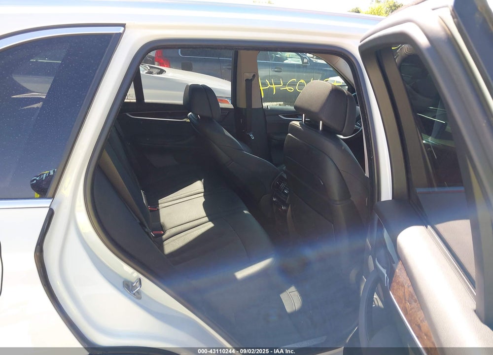2016 BMW X5 VIN: 5UXKR0C54G0U49258