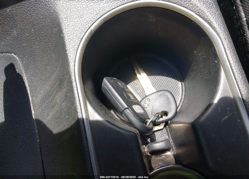 2018 HYUNDAI ELANTRA VIN: 5NPD84LFXJH333165