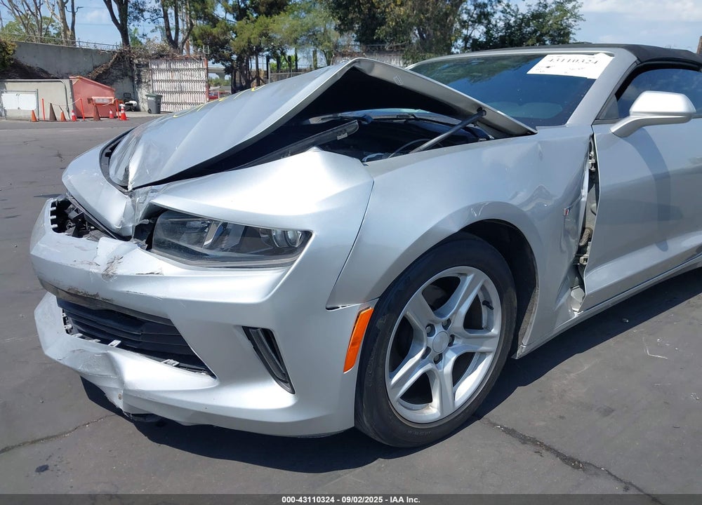 2018 CHEVROLET CAMARO VIN: 1G1FB3DX8J0124556