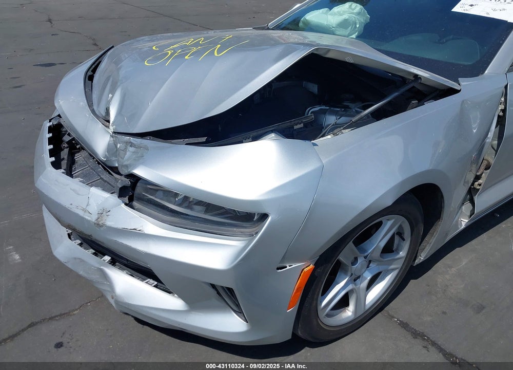 2018 CHEVROLET CAMARO VIN: 1G1FB3DX8J0124556