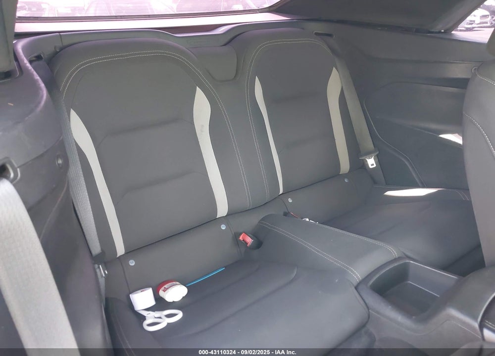 2018 CHEVROLET CAMARO VIN: 1G1FB3DX8J0124556