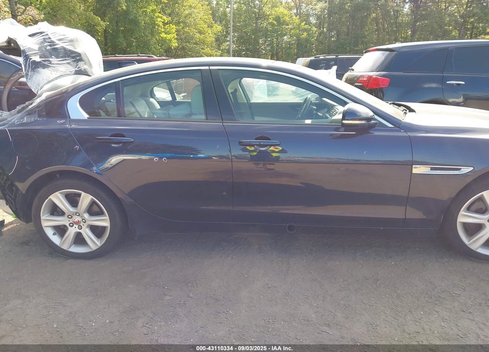 2018 JAGUAR XE VIN: SAJAJ4FX7JCP37906