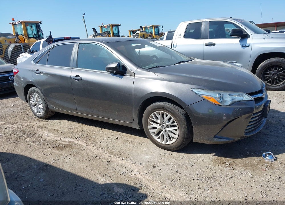 2016 TOYOTA CAMRY LE VIN: 4T1BF1FK2GU228019