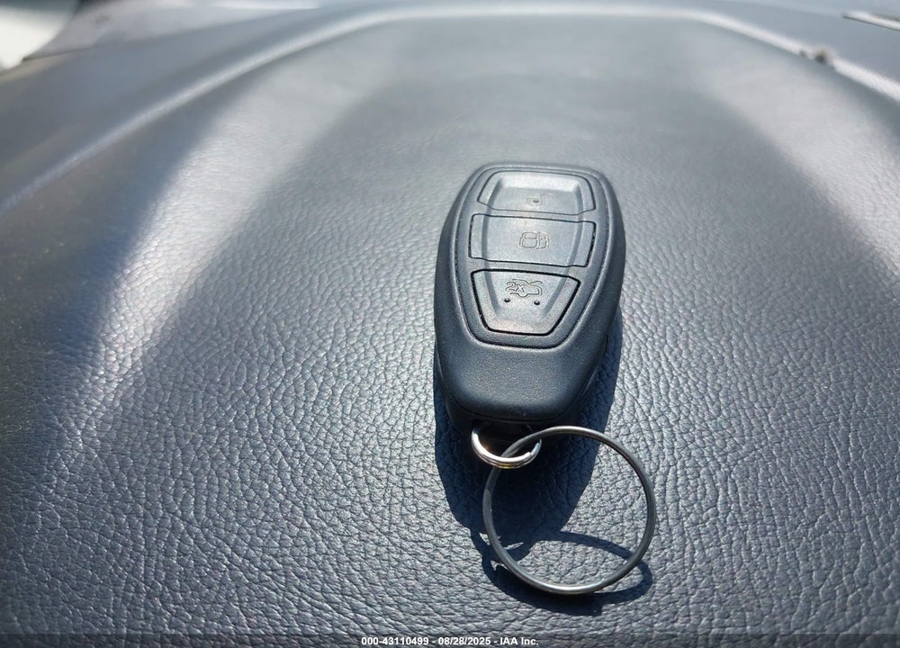 2012 FORD FOCUS TITANIUM VIN: 1FAHP3N23CL435677