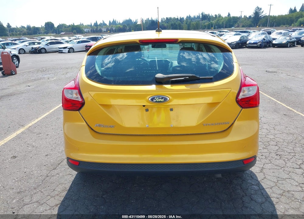 2012 FORD FOCUS TITANIUM VIN: 1FAHP3N23CL435677