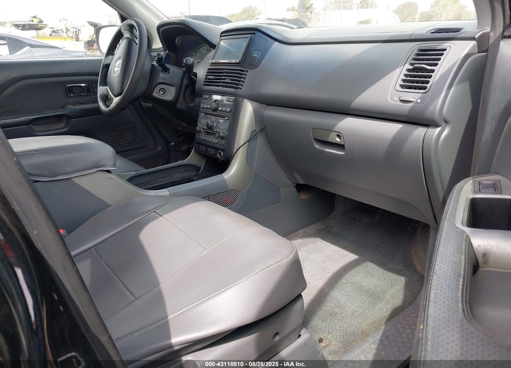 2005 HONDA PILOT EX-L VIN: 2HKYF18725H564445