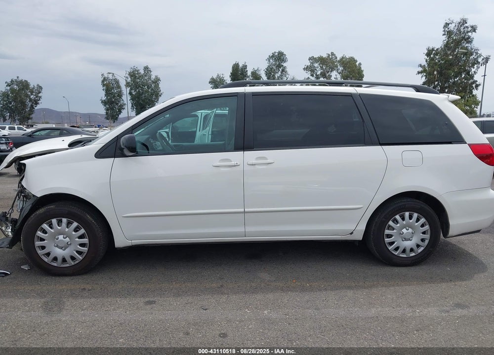 2004 TOYOTA SIENNA LE VIN: 5TDZA23C04S108210