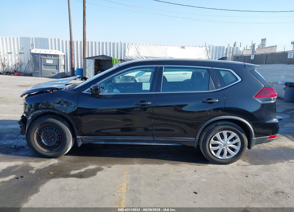 2018 NISSAN ROGUE VIN: KNMAT2MT6JP603328