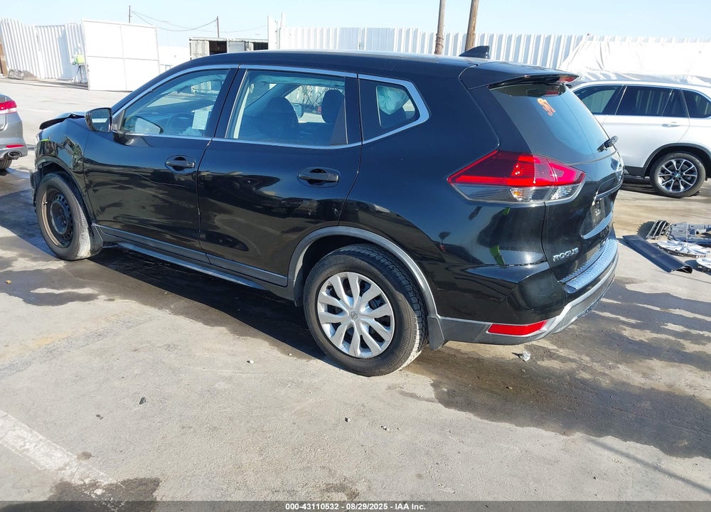 2018 NISSAN ROGUE VIN: KNMAT2MT6JP603328