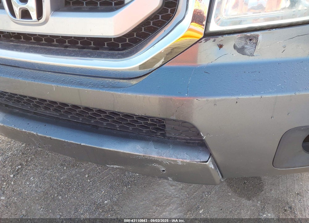 2011 HONDA PILOT VIN: 5FNYF4H22BB007616