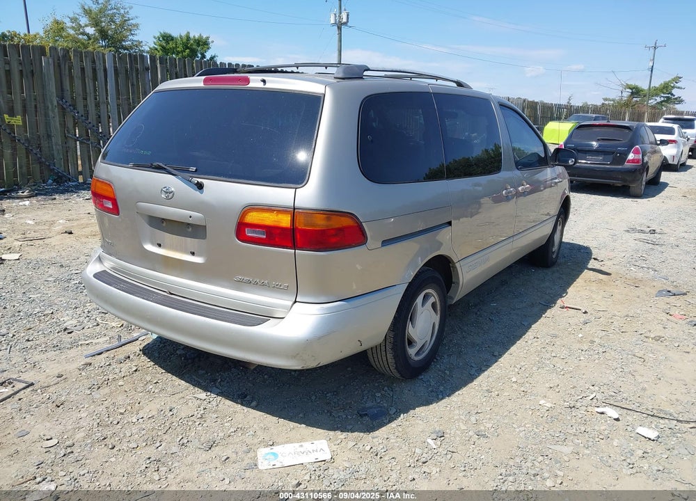 2000 TOYOTA SIENNA XLE VIN: 4T3ZF13C1YU313602