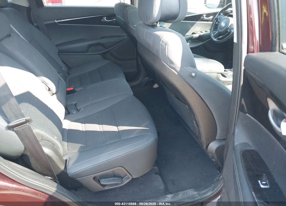 2016 KIA SORENTO 2.4L LX VIN: 5XYPG4A33GG129204