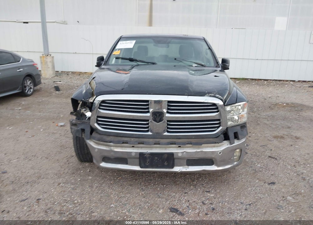 2017 RAM 1500 VIN: 3C6RR6LT0HG738255